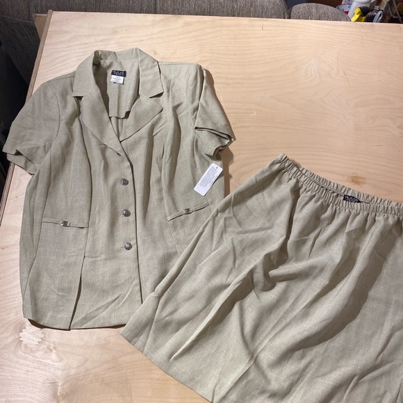 Helene Blake Blazer and Skirt Set 18 W (FQ) - Picture 7 of 15